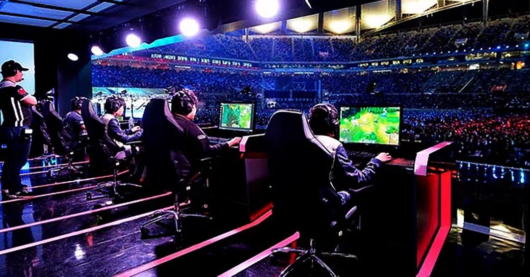 节奏常由攻 节奏常由攻